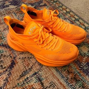 APl McLaren Hyspeed - size 9.5